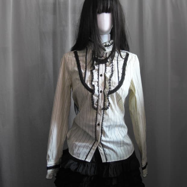 Axes femme  blouse 엑시즈팜 공겜여주 블라우스