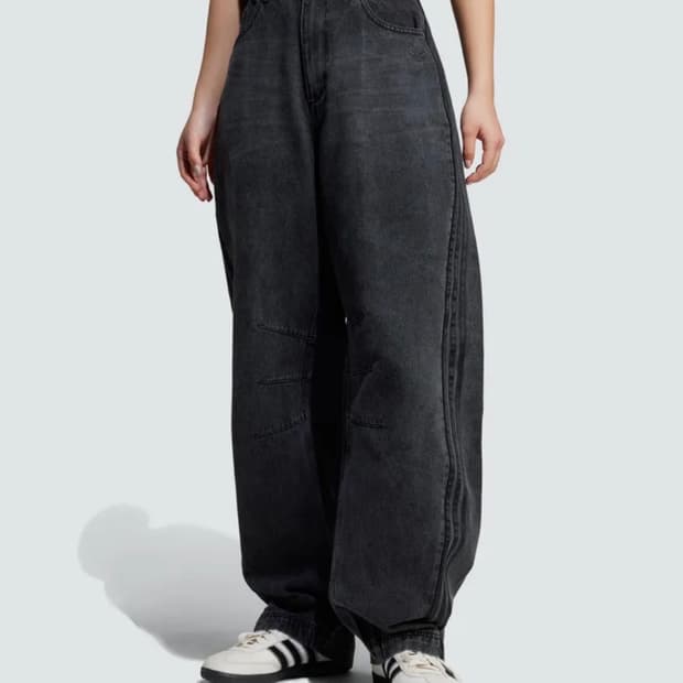 아디다스 아딜레늄 바나나 피티드 워시드 데님 팬츠