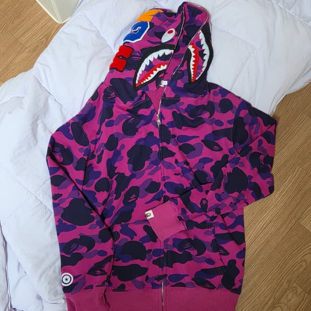 베이프 퍼플 카모 샤크 후드집업 