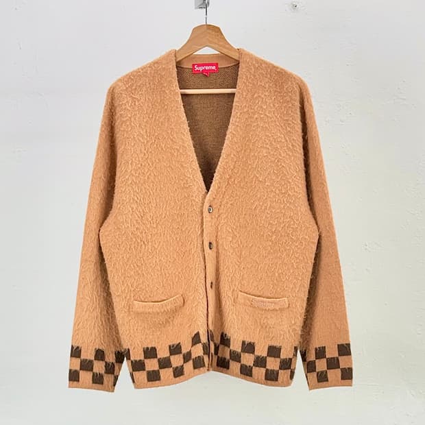 슈프림 21ss 브러쉬드 체커보드 카멜 가디건