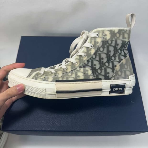 디올 오블리크 스니커즈 하이탑 b23