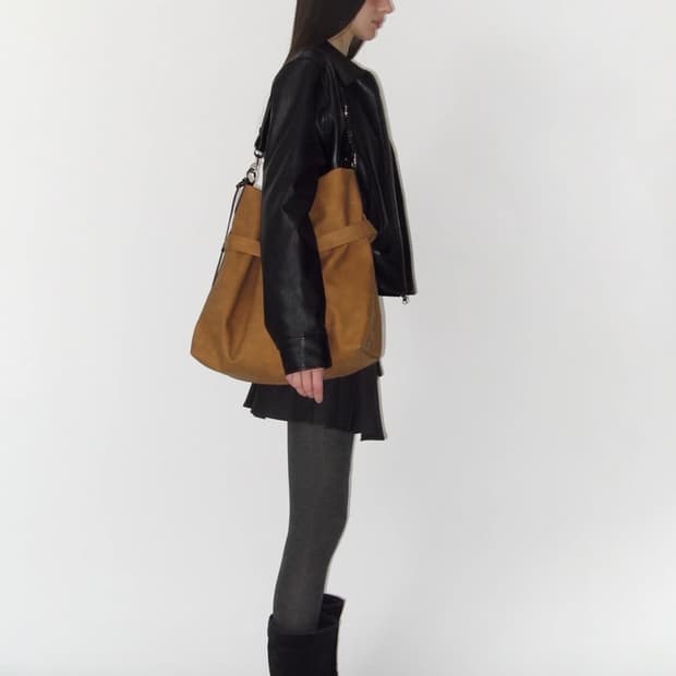 썬번프로젝트 Rivet Belted Big Bag, BEIGE