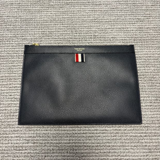 톰브라운 클러치