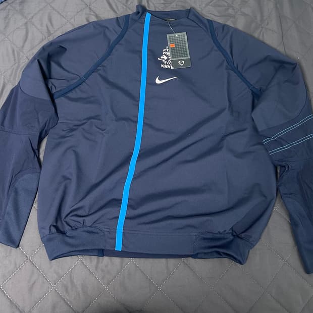 나이키 02/04네덜란드 국가대표 퍼포먼스 쉘탑