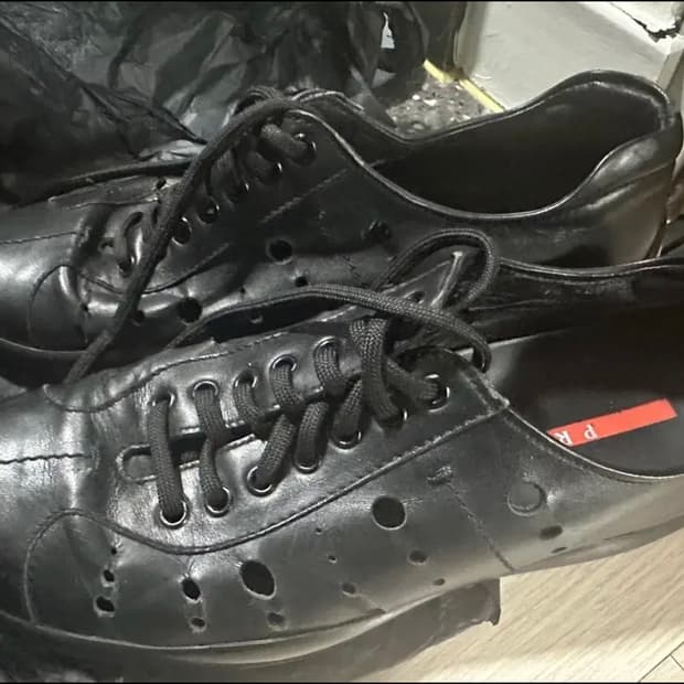 프라다 스포츠 컷아웃 슈즈 스니커즈 260