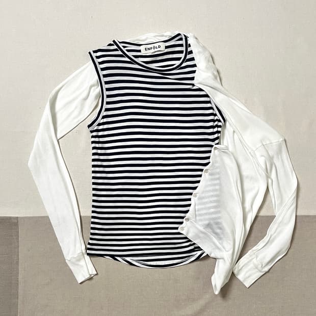 엔폴드 도킹 슬리브리스 탱크탑 enfold layered tank top