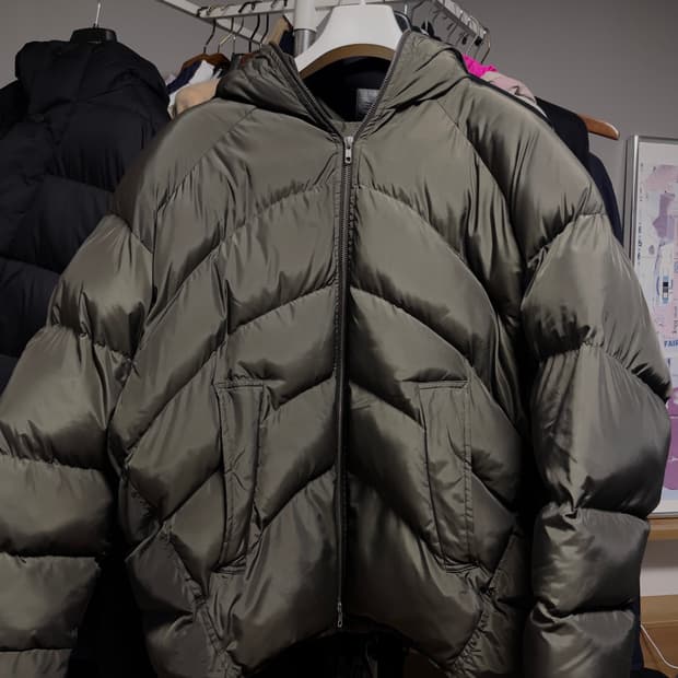 랜덤아이덴티티 패딩