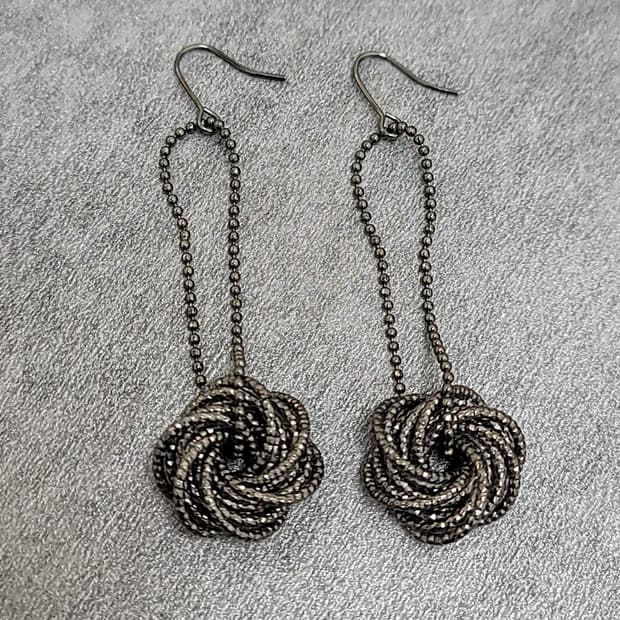 dangle earrings