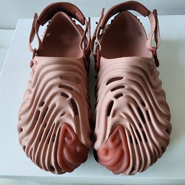 크록스 살레헤 벰버리 M9(270)