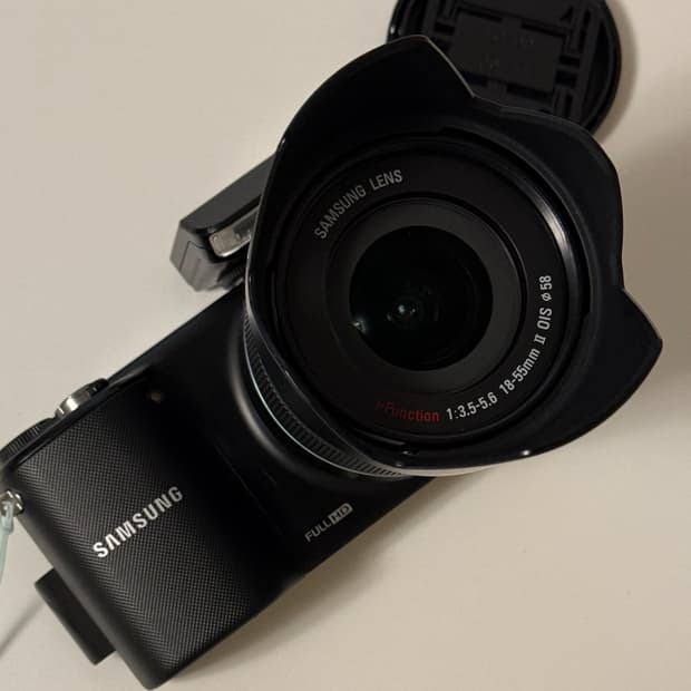 삼성 미러리스 NX2000 카메라