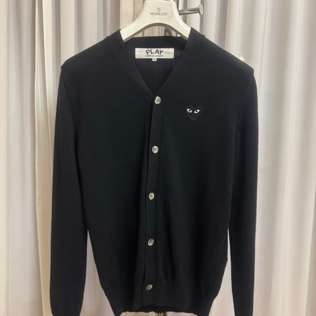 플레이 꼼데가르송(Play Comme des Gargons)의 블랙 하트