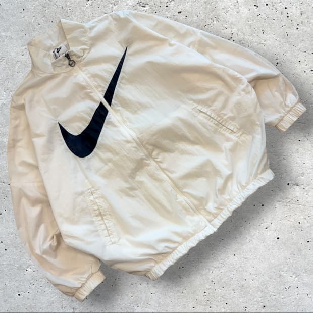 [L] 나이키 우먼 우븐 빅스우시 바람막이 B276