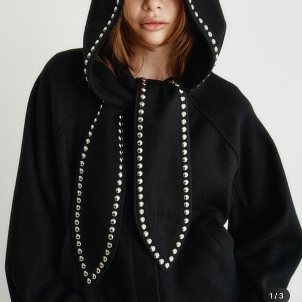 김미더영 스터드 머플러 후드 가디건 블랙