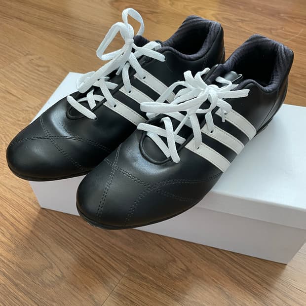 빈티지 아디다스 아스트로그래버 스타일 블랙 레더 가죽 스니커즈