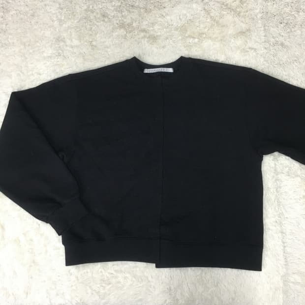 패러킷 비대칭 크루넥 맨투맨 만원샵 BB12