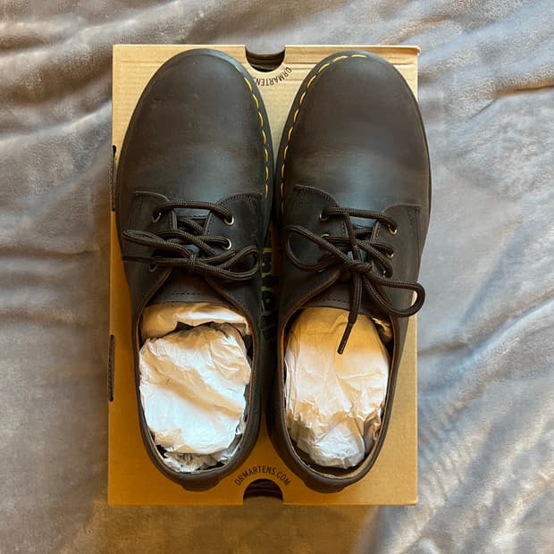 닥터마틴 1461 크레이지 홀스 레더 부츠 다크 브라운 270