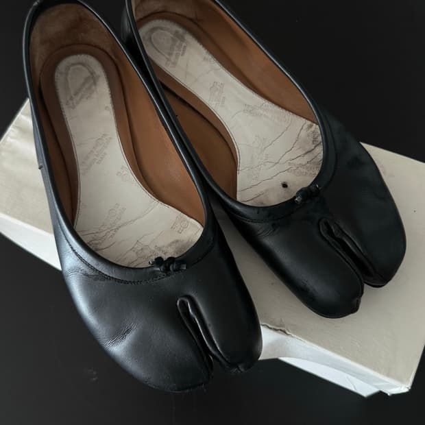 (네고 가능)마르지엘라 타비 플랫 슈즈 (블랙 37.5, 240-245)