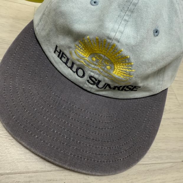 헬로선라이즈 캡 