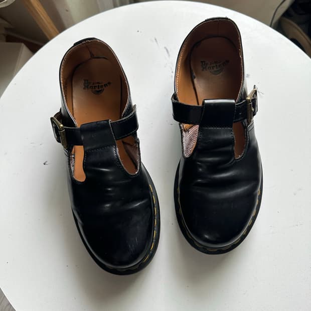 닥터마틴 폴리 스무시 240