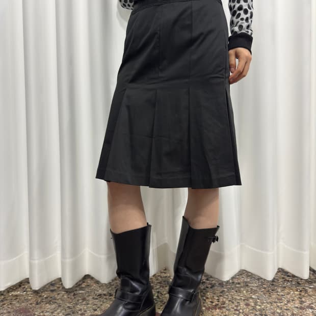 pleats midi skirt