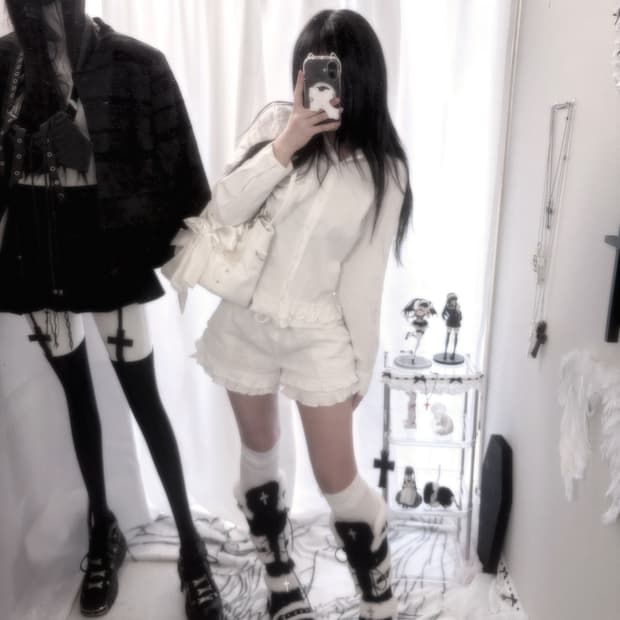 레이스 로우 프릴 반바지