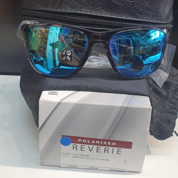 오클리 정품 reverie polarized 선글라스 새상품