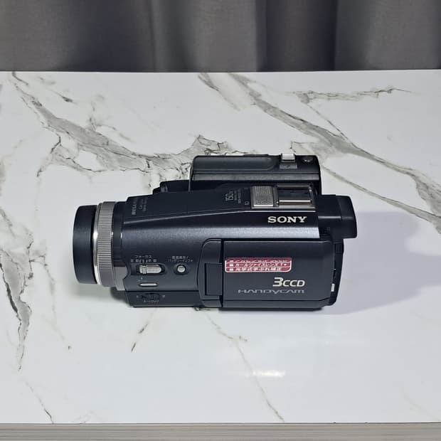 최상품! 소니 6mm 디지털 캠코더 DCR-HC1000