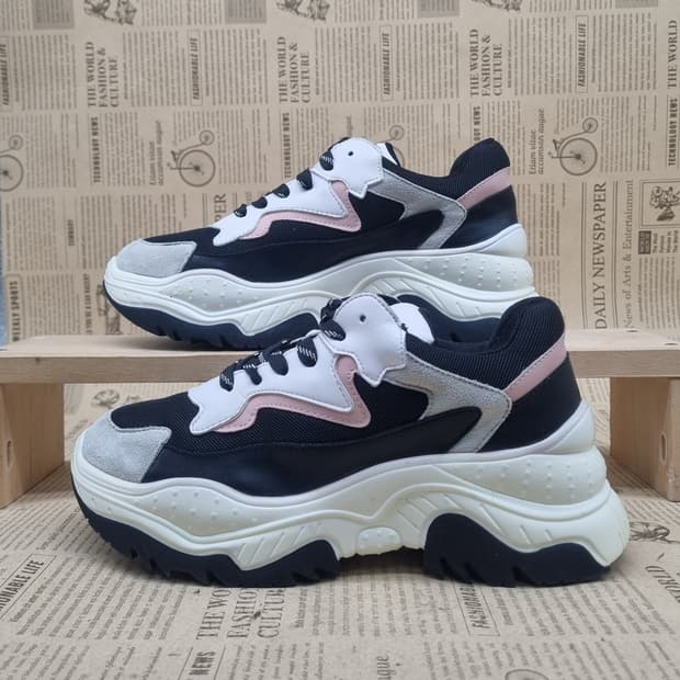 엘칸토 여성운동화240 굽5