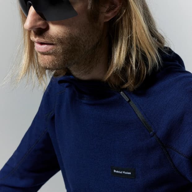 디스트릭트비전 폴라텍 후드 L