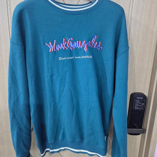 남성 맨투맨티셔츠