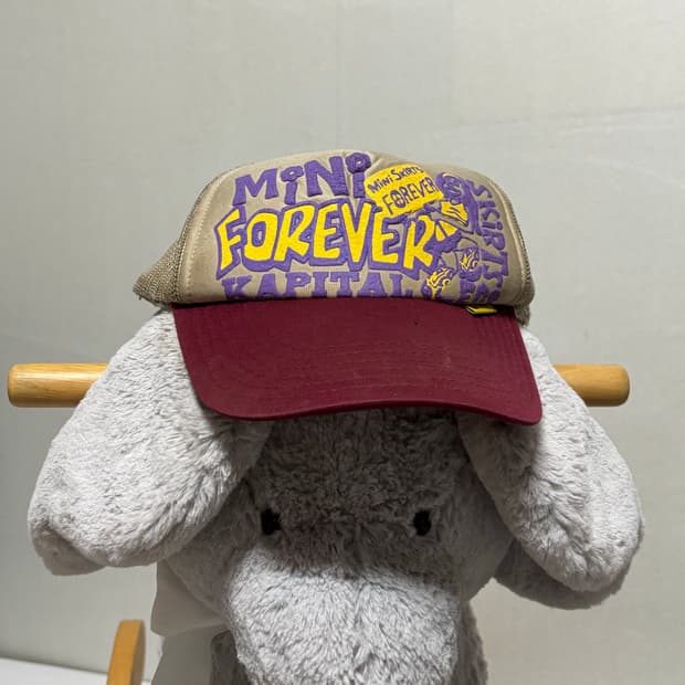 캐피탈 미니스커트 트러커캡