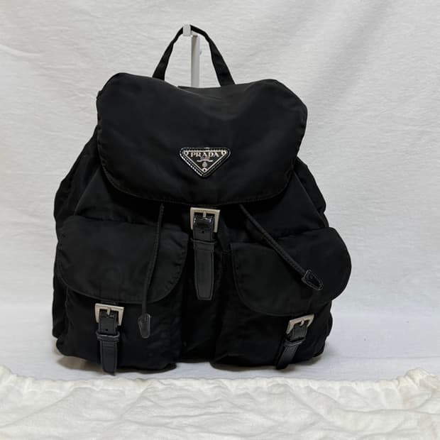 정품 프라다 포코노 나일론 투포켓 미디움 백팩 블랙