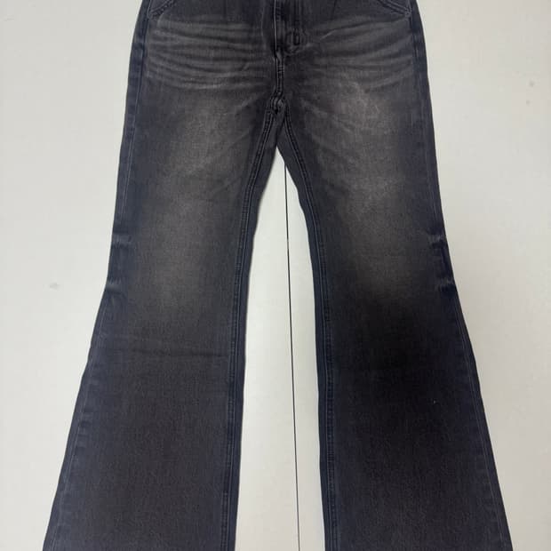 SATUR 세미 루즈 부츠컷 데님 팬츠 블랙