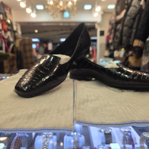 에르메스 블랙 와니 로퍼 슬립온 여성구두