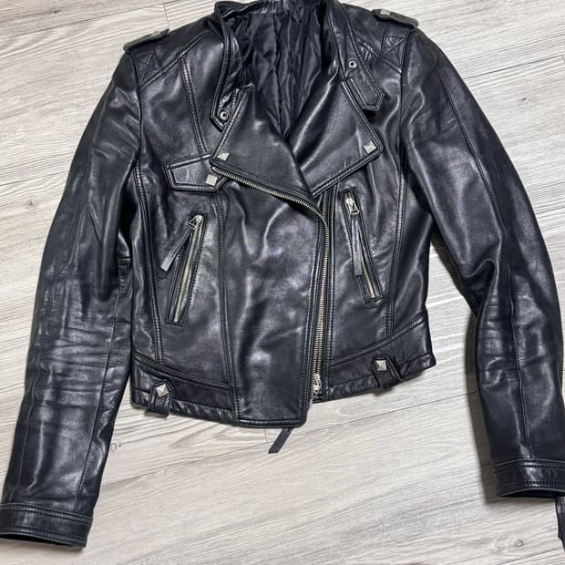 은장 디테일 소가죽 레더자켓