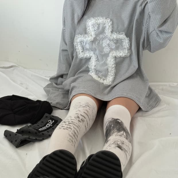 사화룸 그레이 레이스 크로스 롱슬리브 차액 