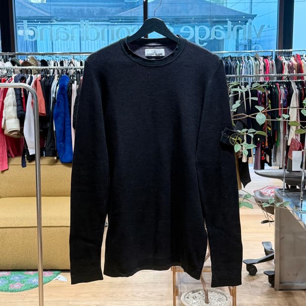 스톤아일랜드 블랙 와플 크루넥 니트 