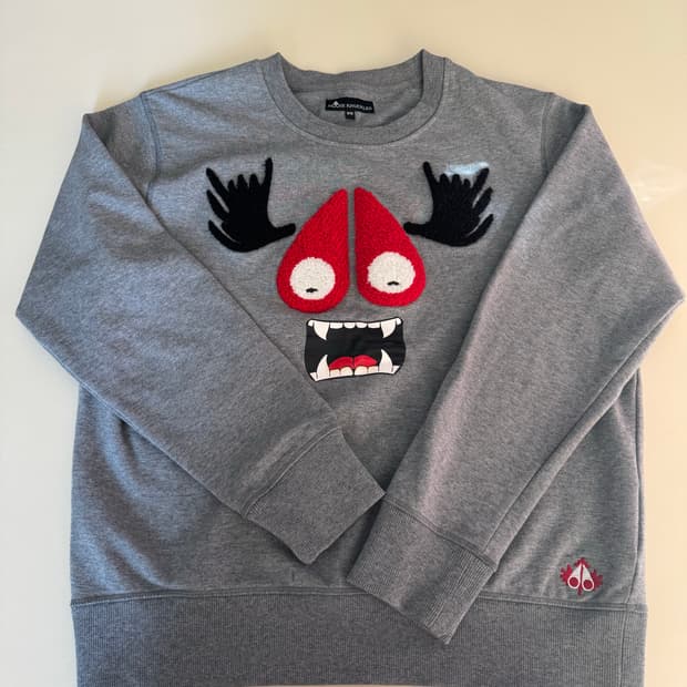 (M)무스너클 몬스터 자수 맨투맨 티셔츠