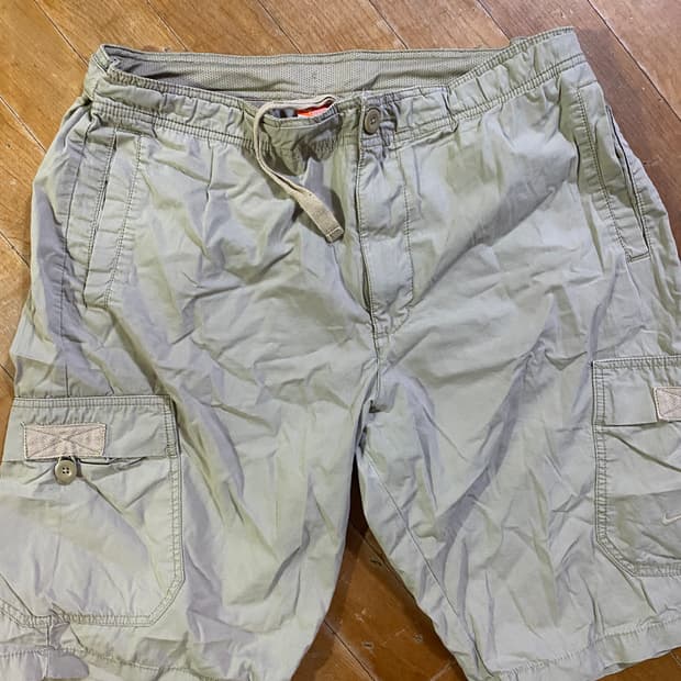 나이키 베이지 컬러 카고 반바지 L (32~34)