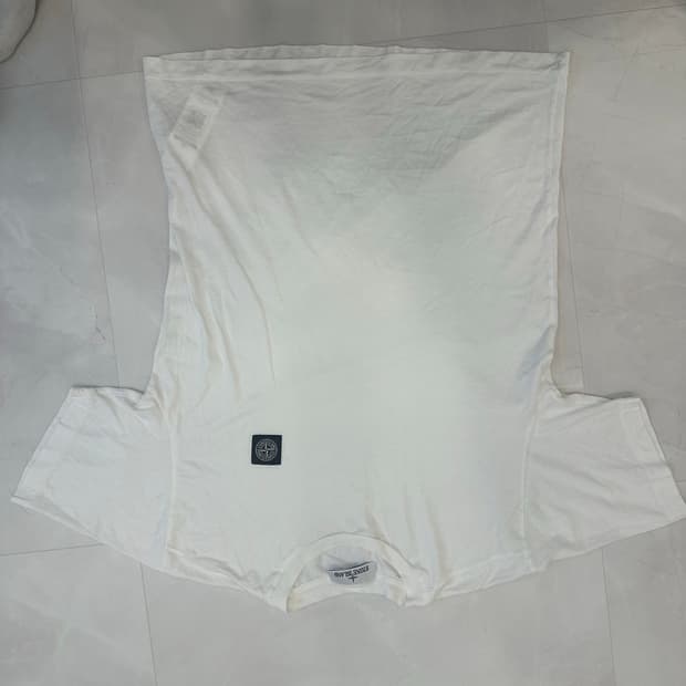스톤아일랜드 반팔 티셔츠 L