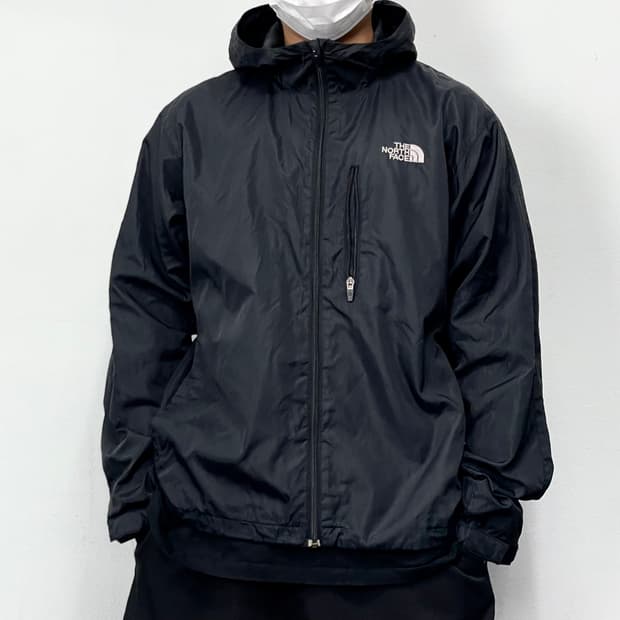 노스페이스 비대칭 지퍼 테크니컬 소프트 바람막이 자켓