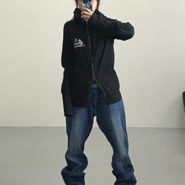 애시드 블랙 체리 블랙 후드 집업