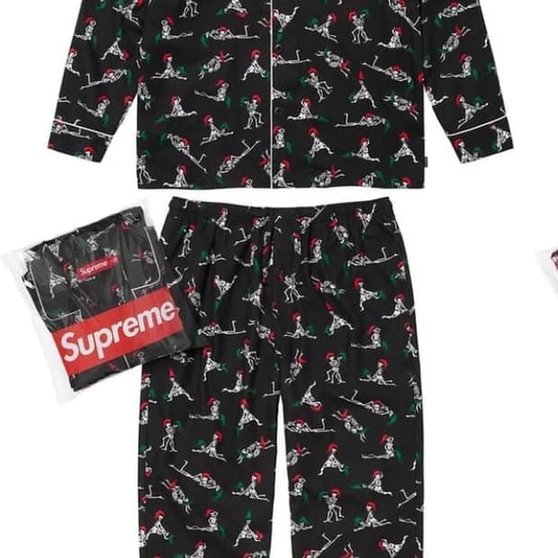 슈프림 홀리데이 파자마 잠옷