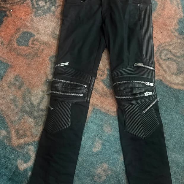 생로랑 레더패널진 size 30
