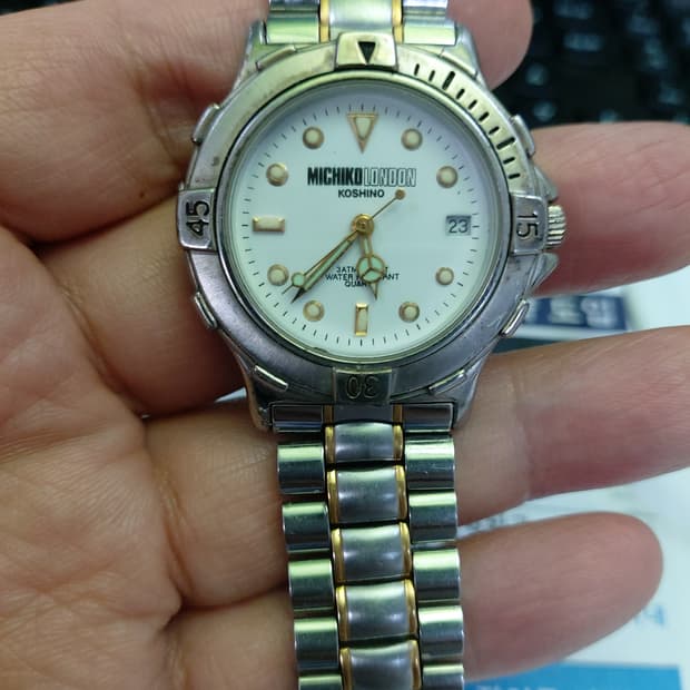 미치코 런던 코시노 남성 메탈 시계