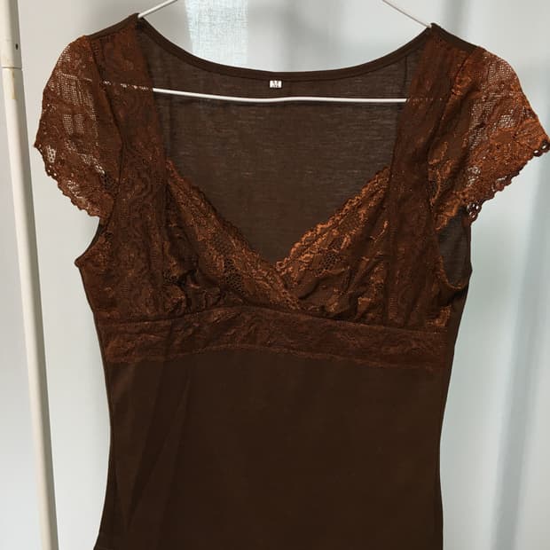 Brown frill T-shirt