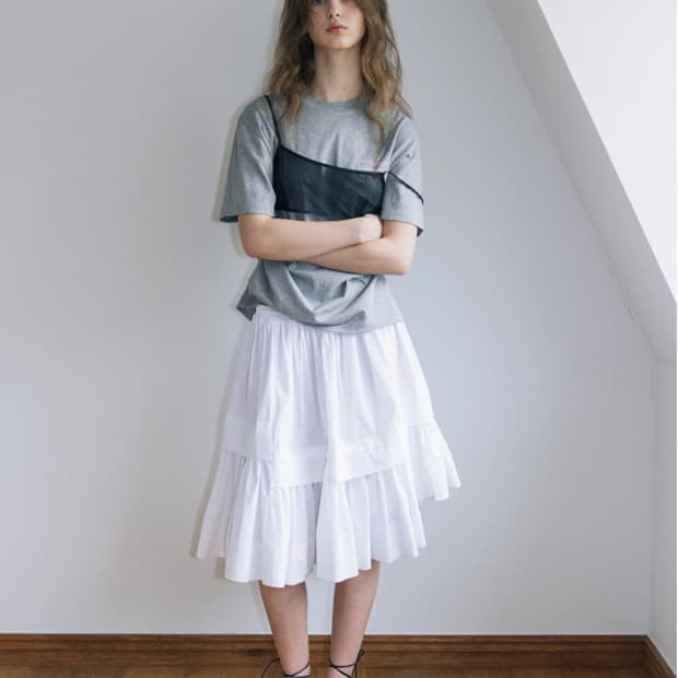 스튜디오테이블 UNBALANCE LAYER SKIRT WHITE  