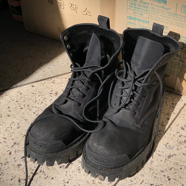 [40] 발렌시아가 스트라이크 부츠