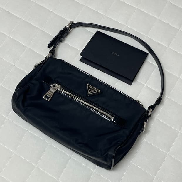 프라다 미니 숄더백