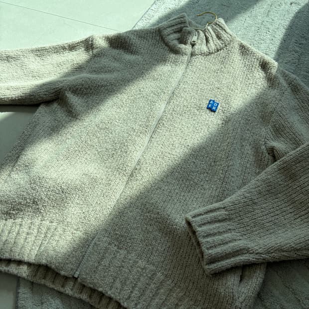 아더에러 니트 집업 오트밀 